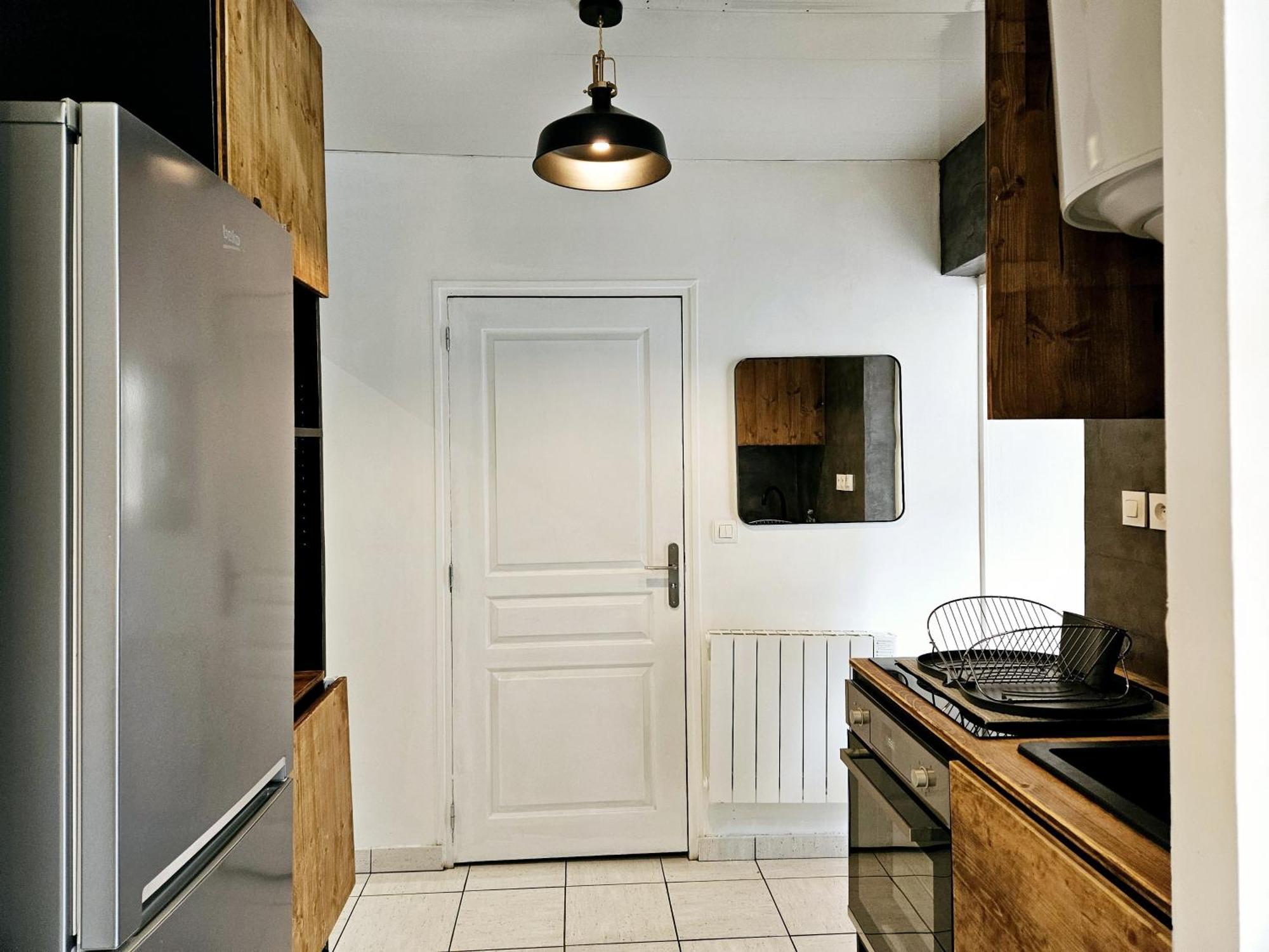 Refuge Urbain - Ideal Pro, Familles & Amis - Le Calme En Hypercentre - Wifi Haut Debit - Netflix - Machine A Laver - Gare, Cathedrale, Commerces, Restaurants & Transports En Commun A Moins De 10 Minutes A Pied Reims Exterior foto