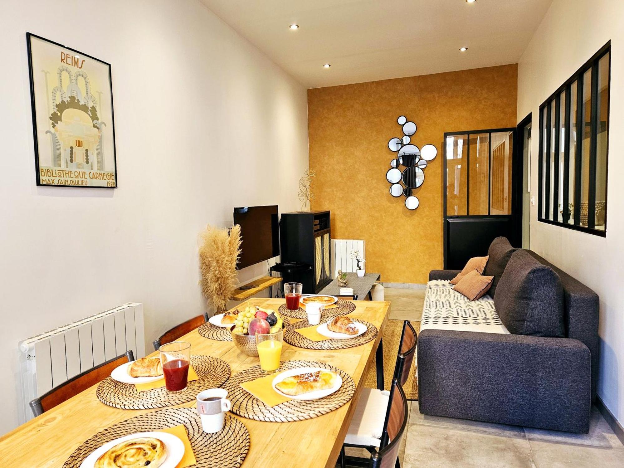 Refuge Urbain - Ideal Pro, Familles & Amis - Le Calme En Hypercentre - Wifi Haut Debit - Netflix - Machine A Laver - Gare, Cathedrale, Commerces, Restaurants & Transports En Commun A Moins De 10 Minutes A Pied Reims Exterior foto