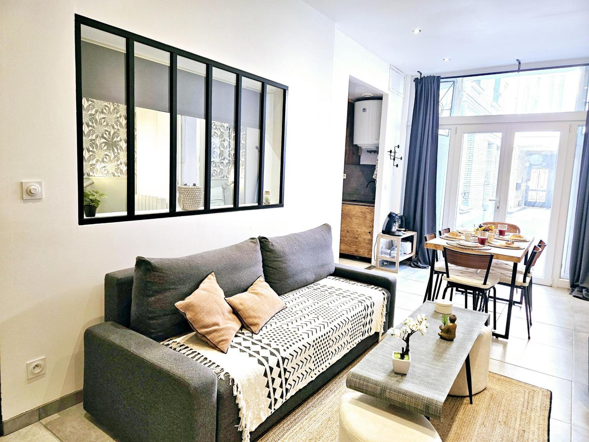 Refuge Urbain - Ideal Pro, Familles & Amis - Le Calme En Hypercentre - Wifi Haut Debit - Netflix - Machine A Laver - Gare, Cathedrale, Commerces, Restaurants & Transports En Commun A Moins De 10 Minutes A Pied Reims Exterior foto